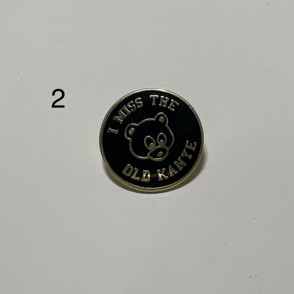 Kanye West Pin - Picture 4 of 9